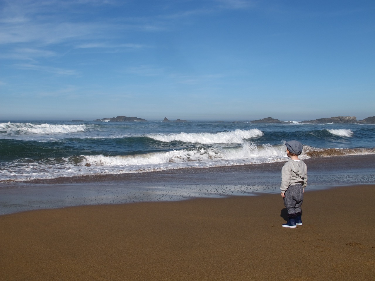 child sea childhood free photo