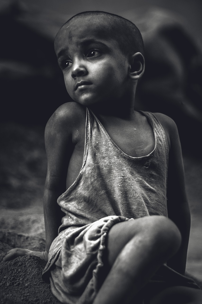 child portrait black and white free photo