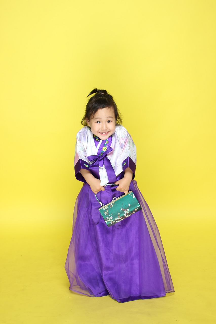 child korea yello free photo