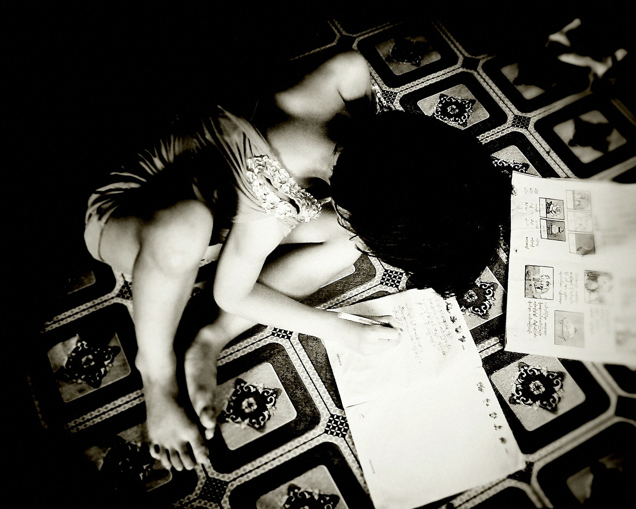 child girl writing free photo