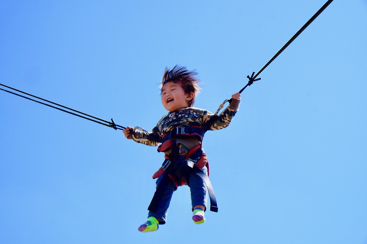child  play  jumping free photo