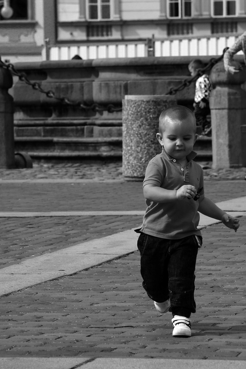 child street reportage free photo