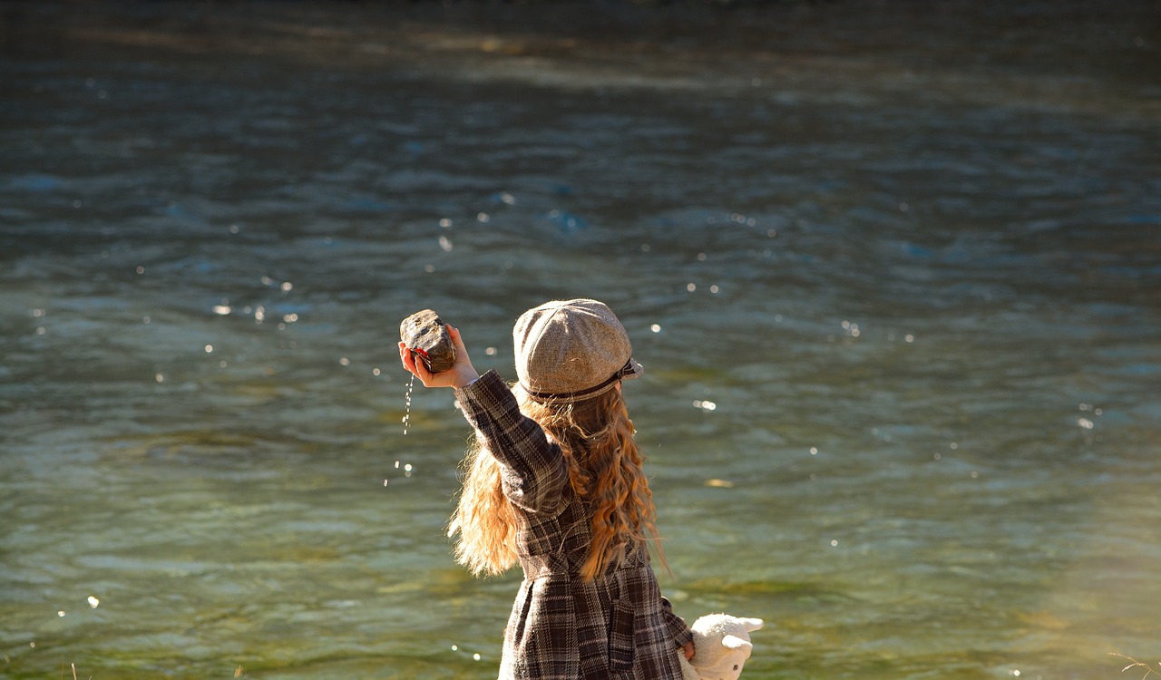 child girl water free photo