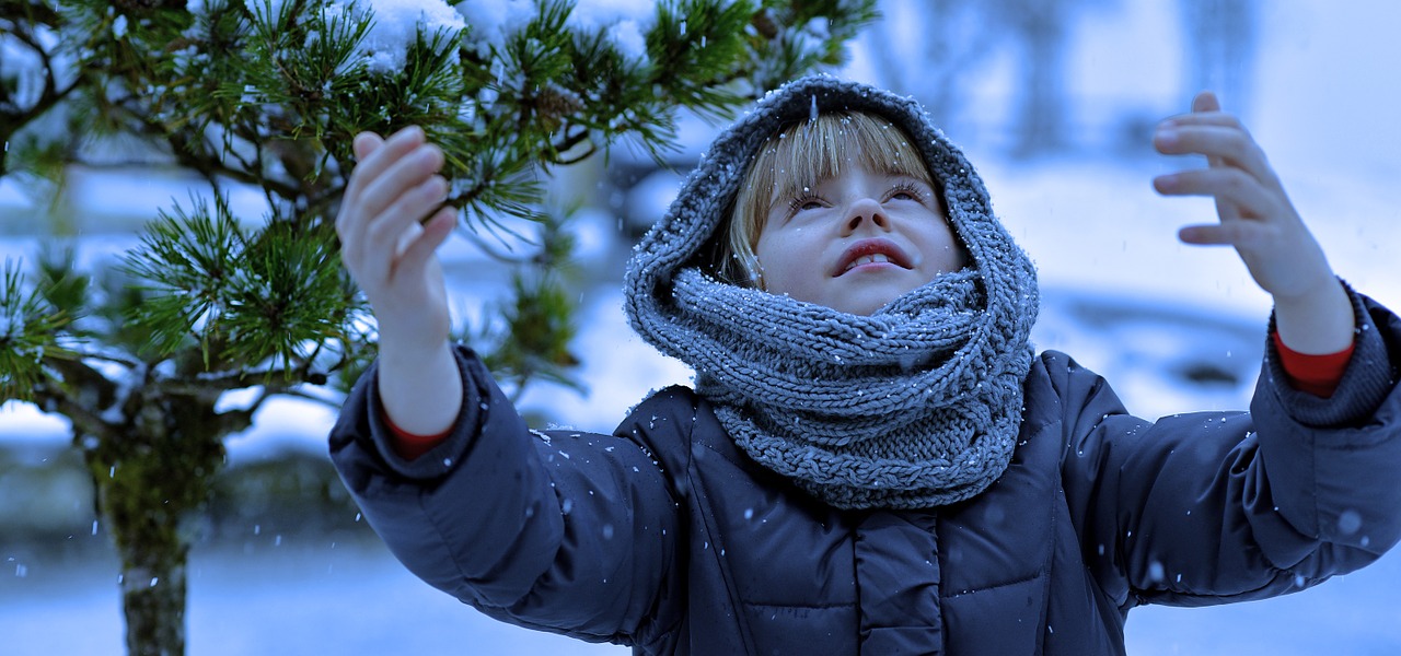 child girl view free photo