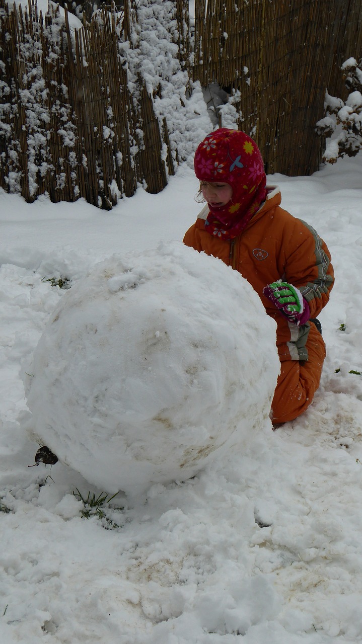 child snow snow ball free photo