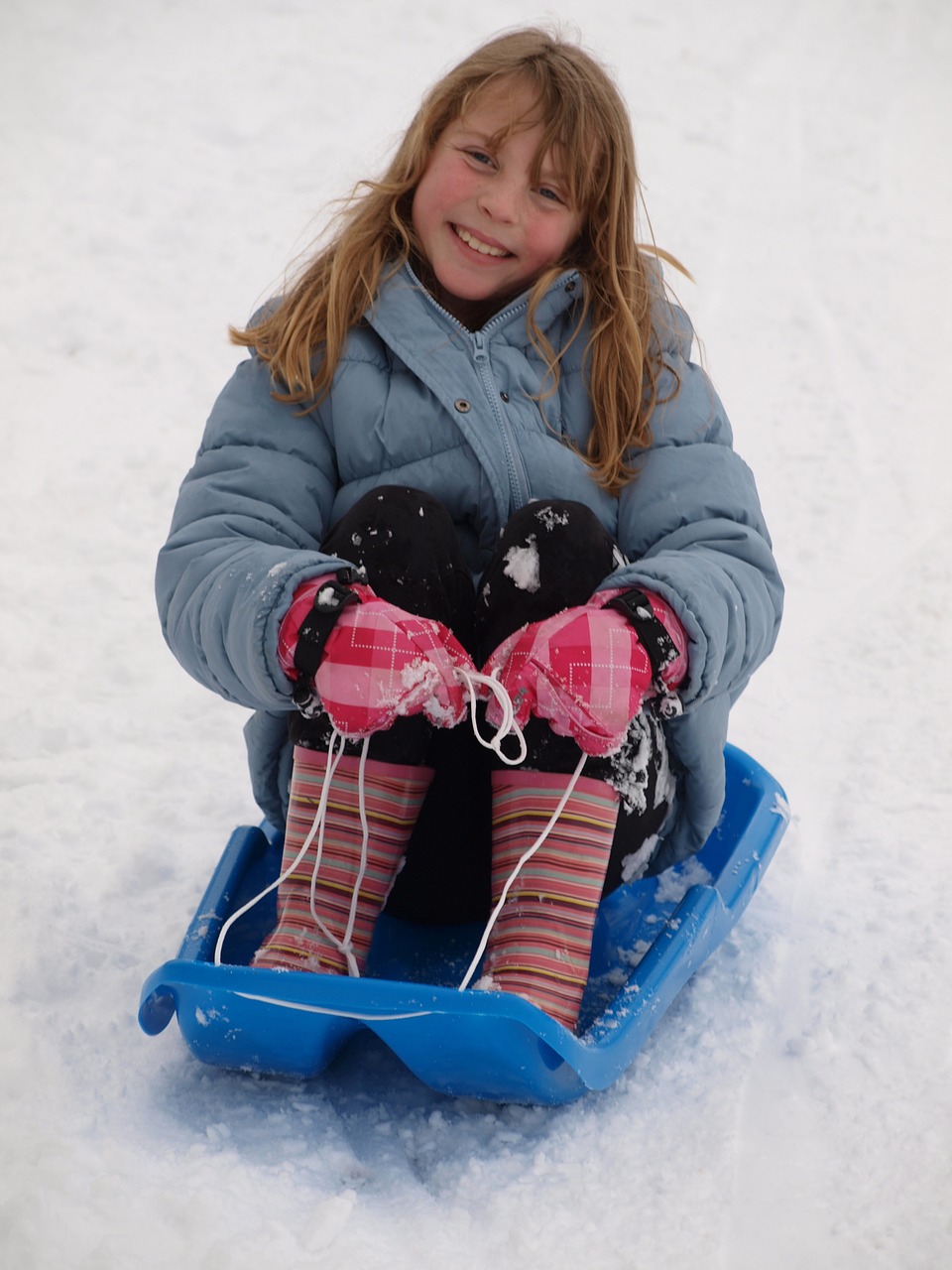 child snow sledge free photo