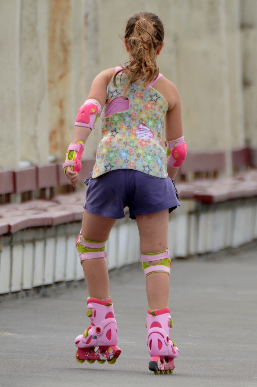 child girl roller skate free photo