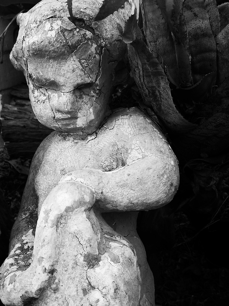 child statue sculpture free photo