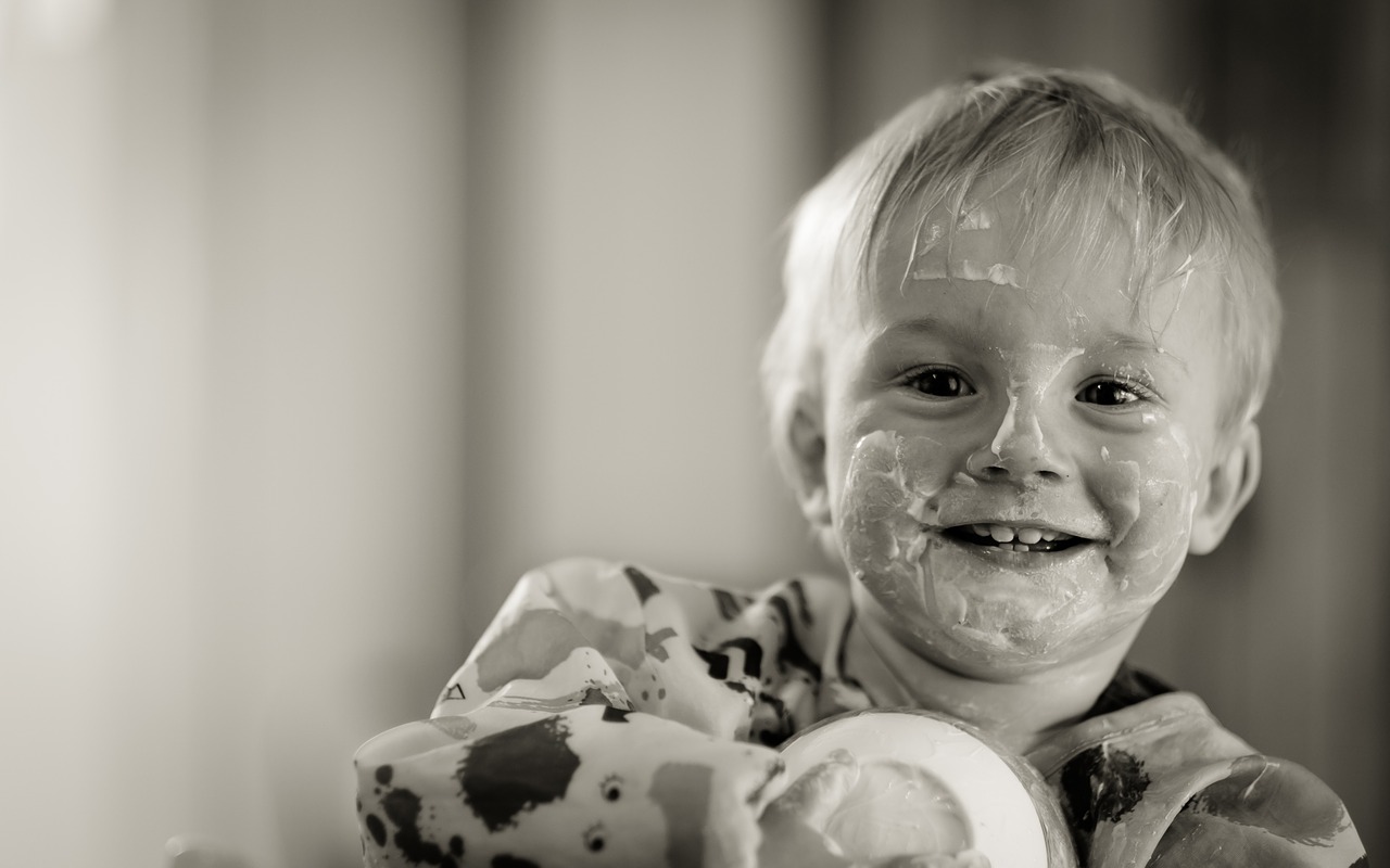 child yogurt eating free photo