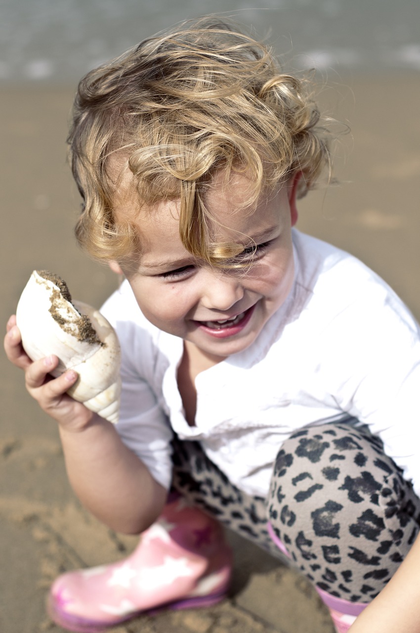 child beach sea free photo