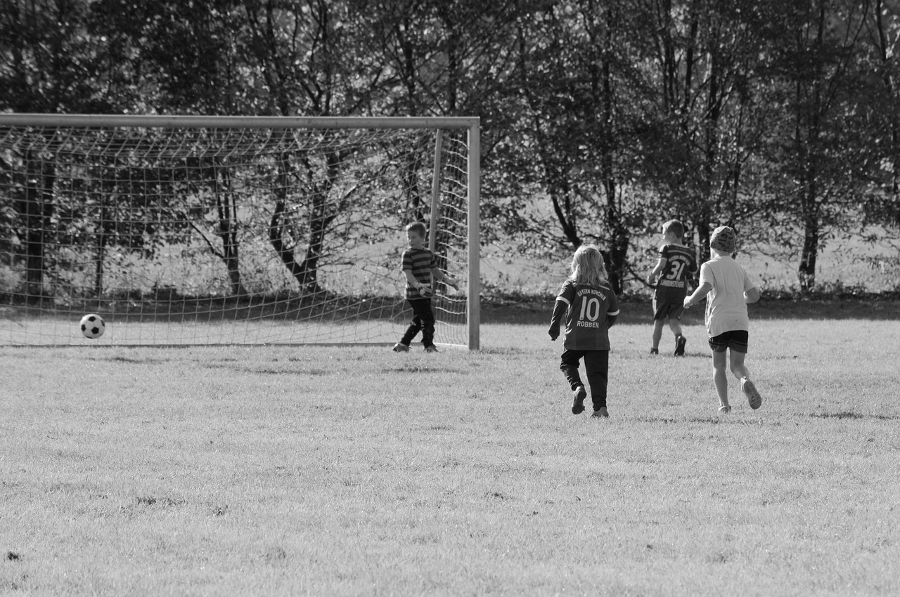 children football goal free photo
