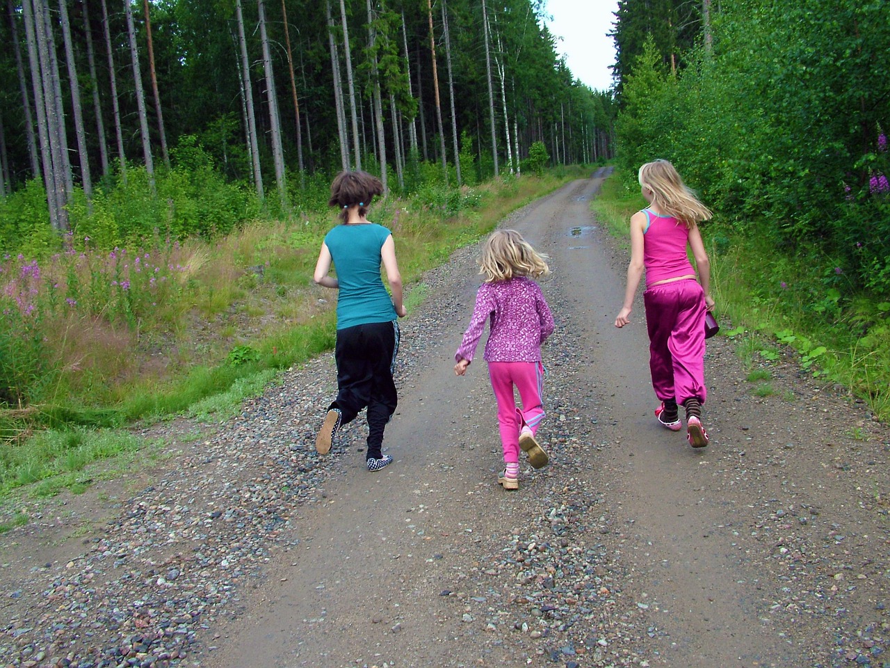 children run running free photo