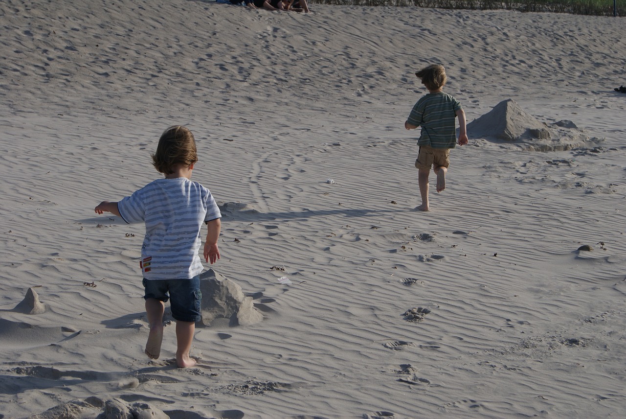 children beach sand free photo