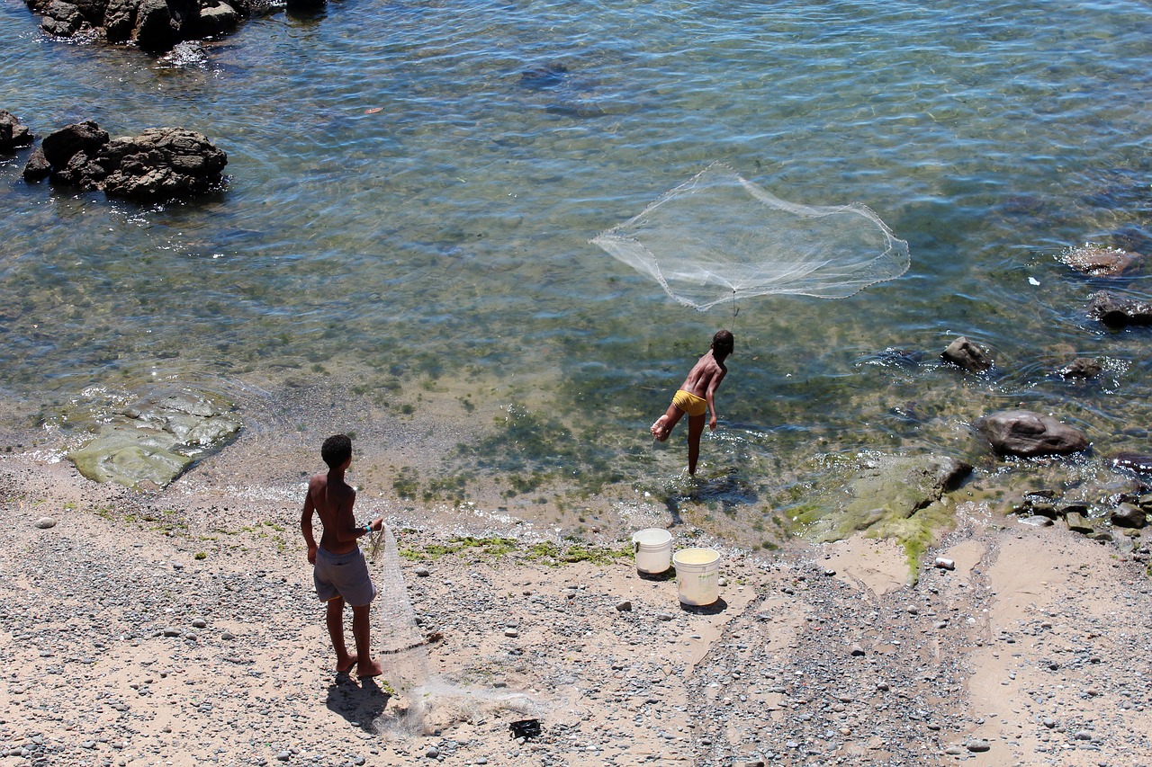 children fish network free photo