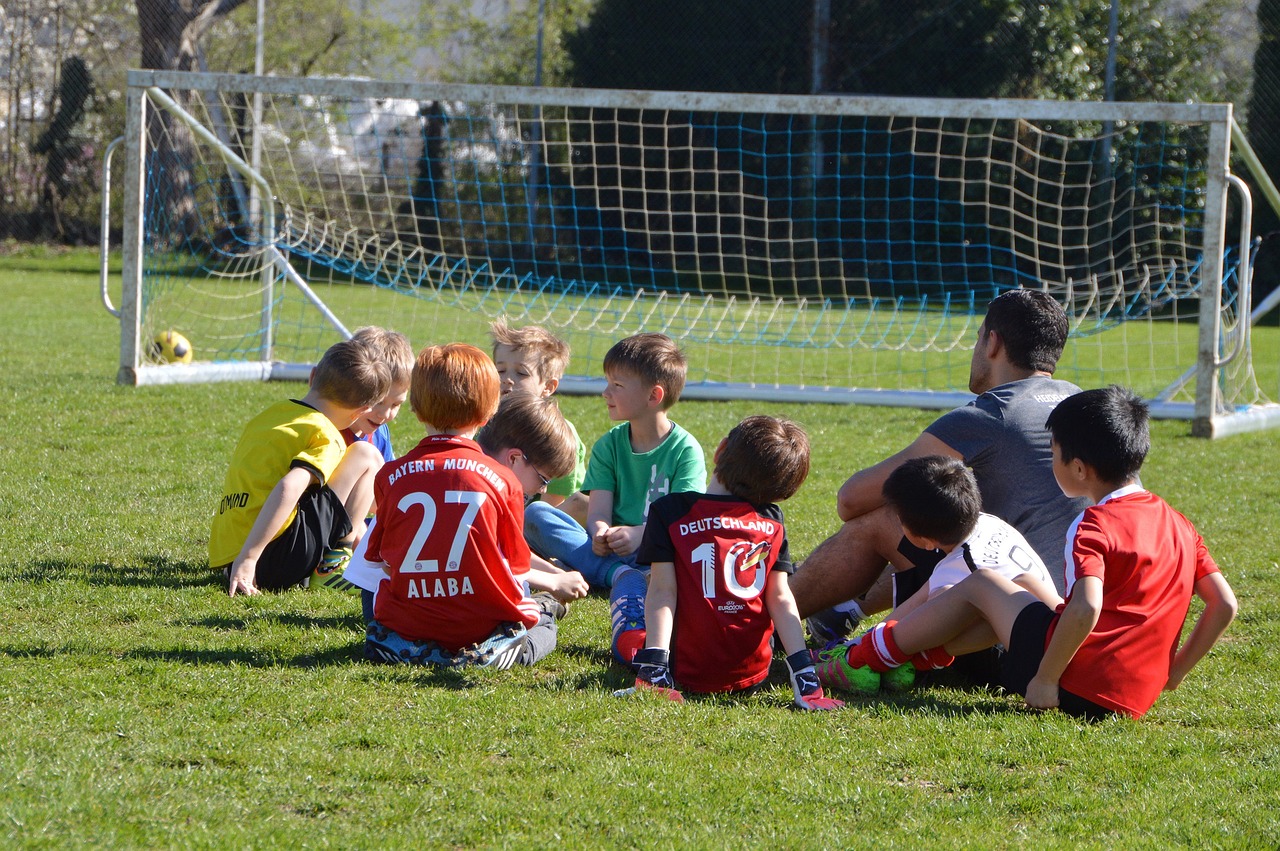 children football attack free photo