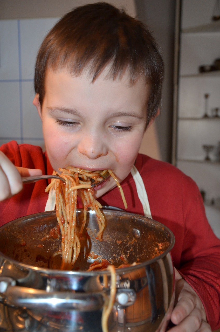 children fun eating free photo