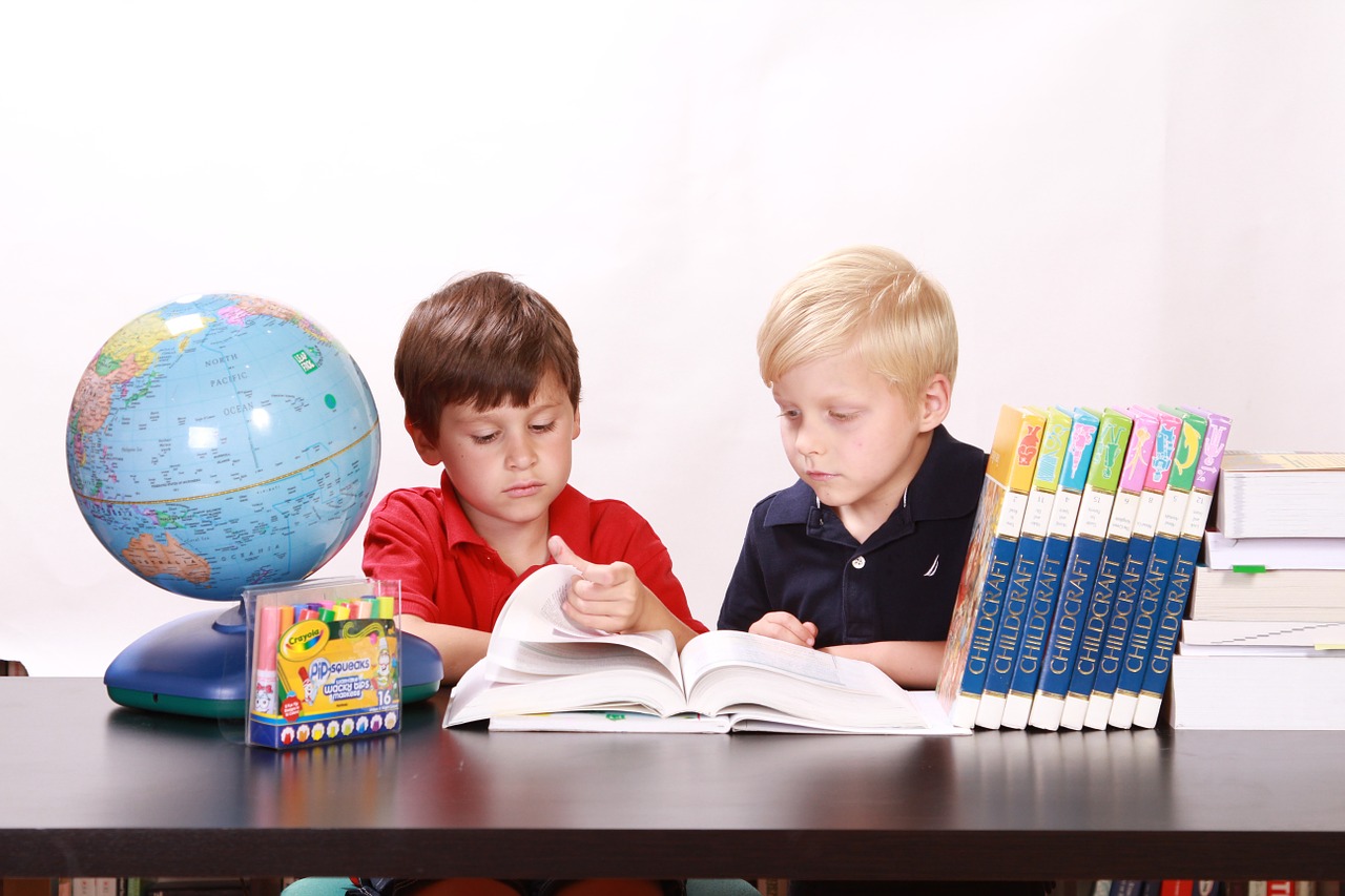 children studying togetherness free photo