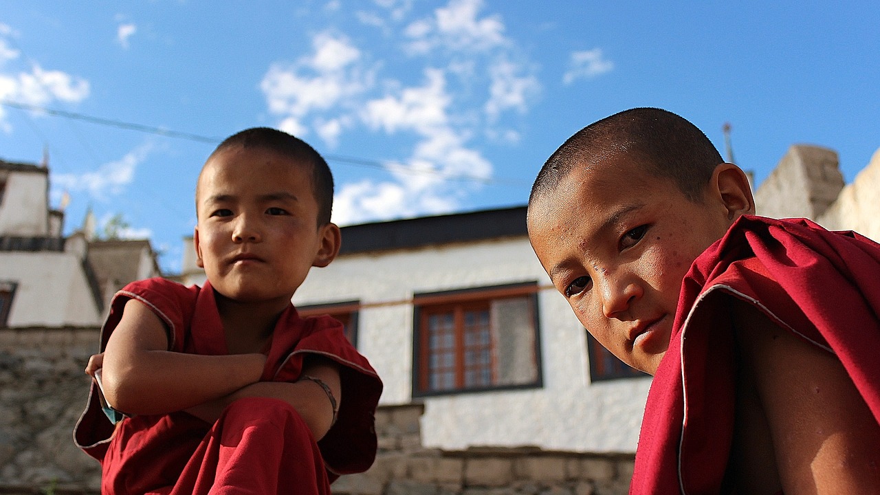 children the disciples budhisti free photo