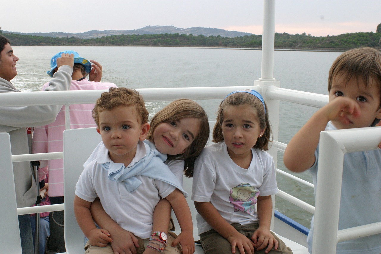 children boat lake free photo