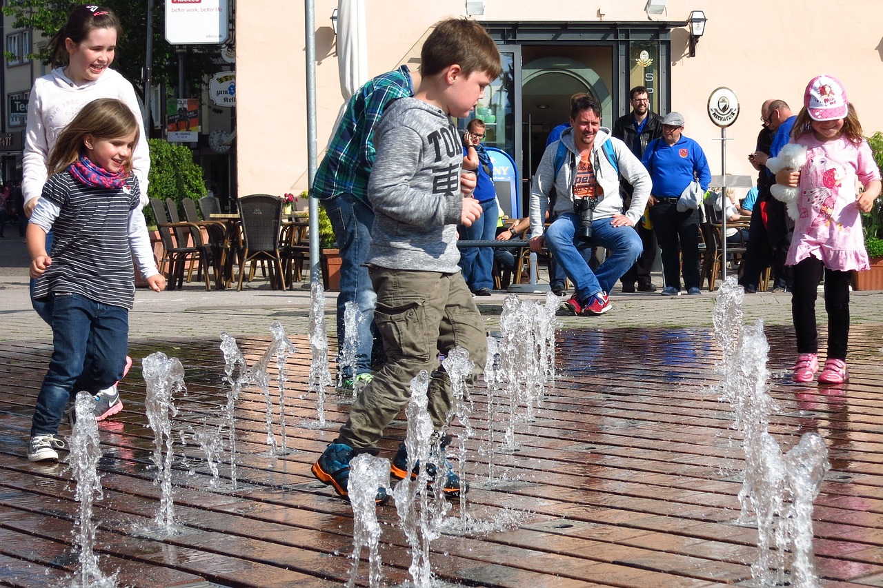 children water feature friedrichshafen free photo