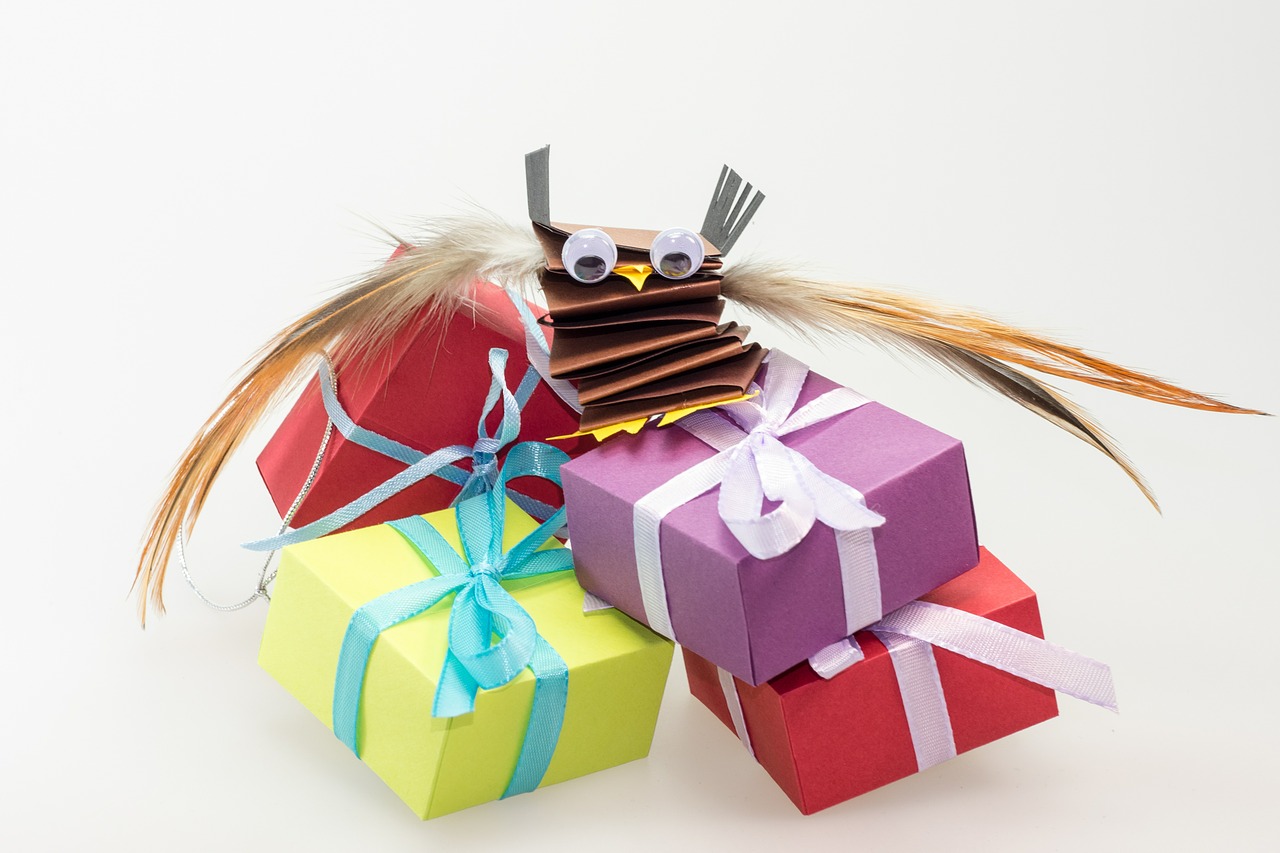 children's birthday gifts packages free photo