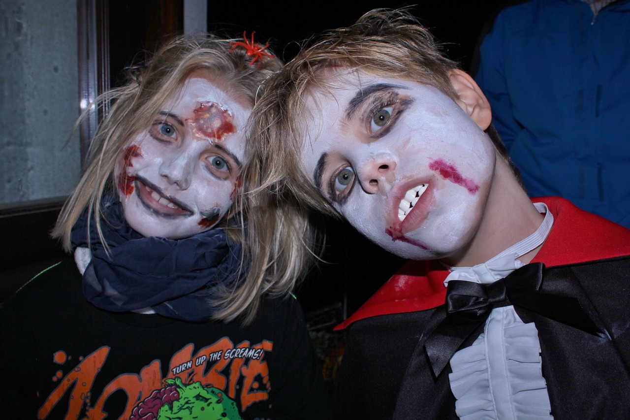 children's carnival halloween vampire free photo