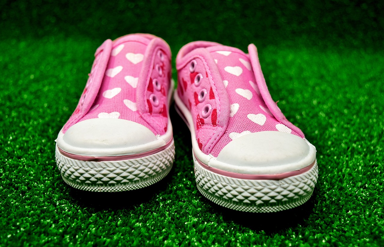 children's shoes cute sports shoes free photo