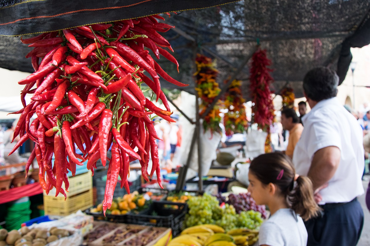 chili  market  spain free photo