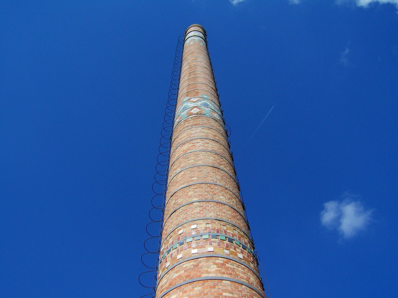 chimney zsolnay factory blue sky free photo
