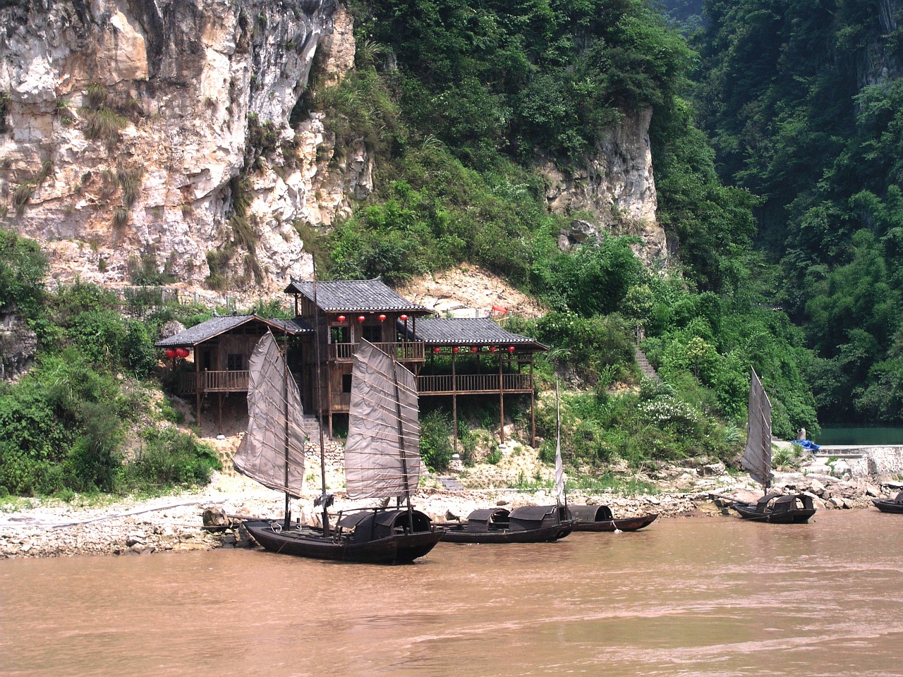 china yangtze reservoir free photo