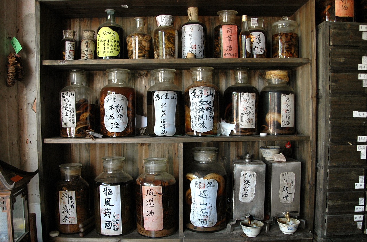 china folk medicine jar free photo