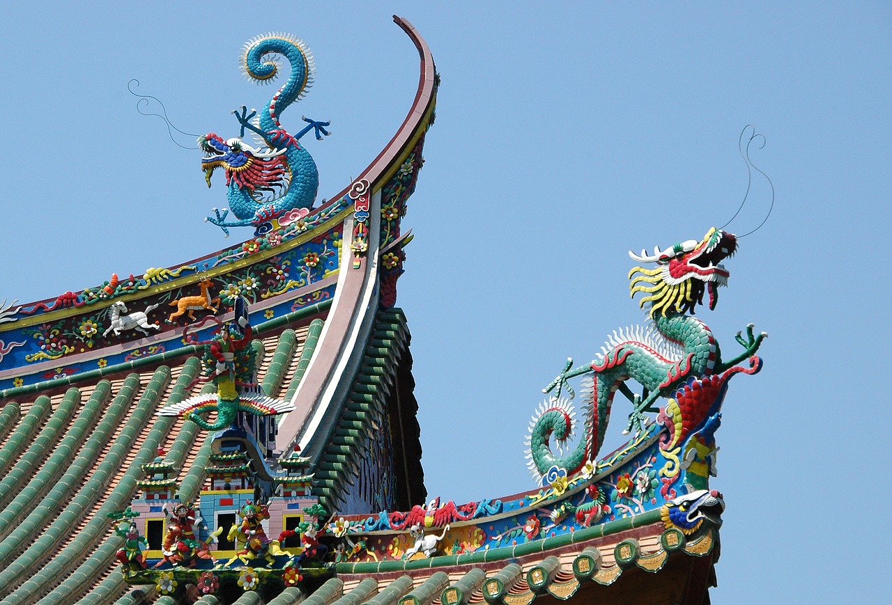 china dragon roof free photo