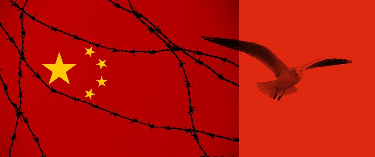 china  flag  barbed wire free photo