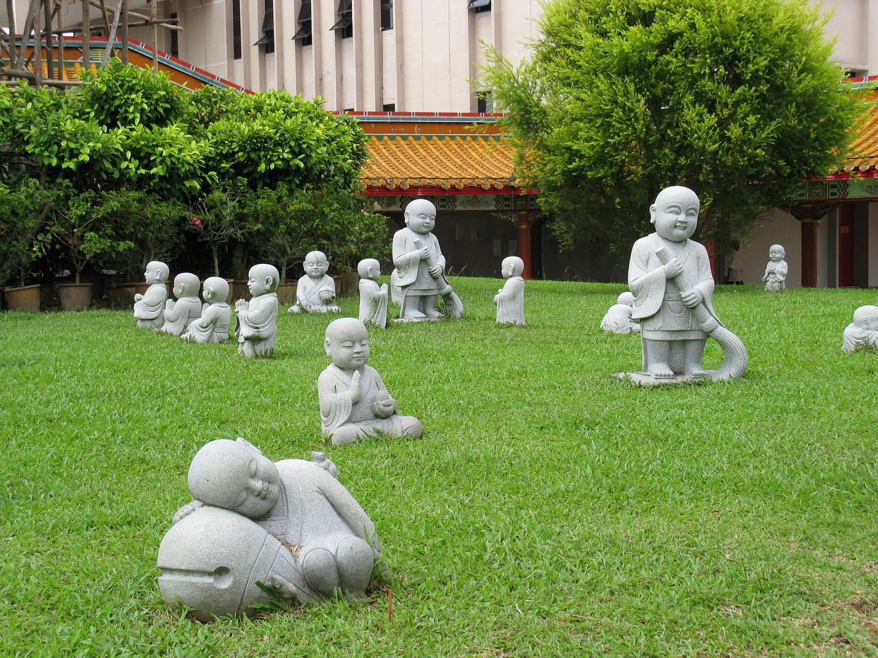 china  statues  chinese free photo