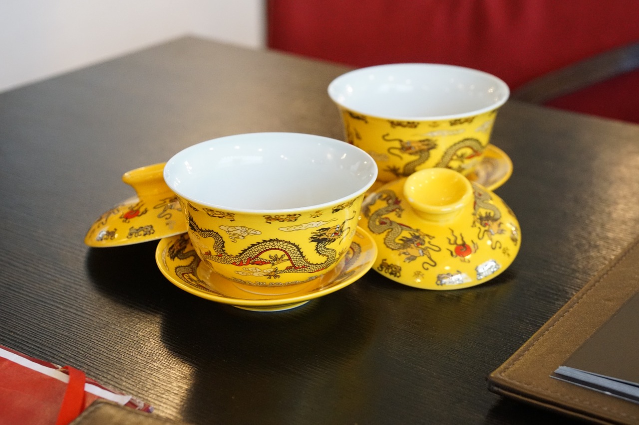 chinese tea cups  tea cup  traditional tea cup free photo
