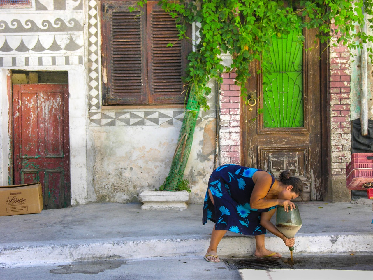 chios streetlife woman free photo