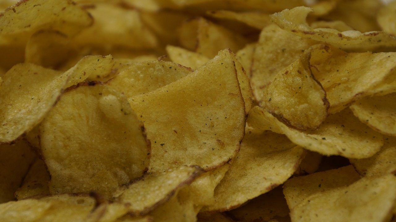 chips crisps potato free photo