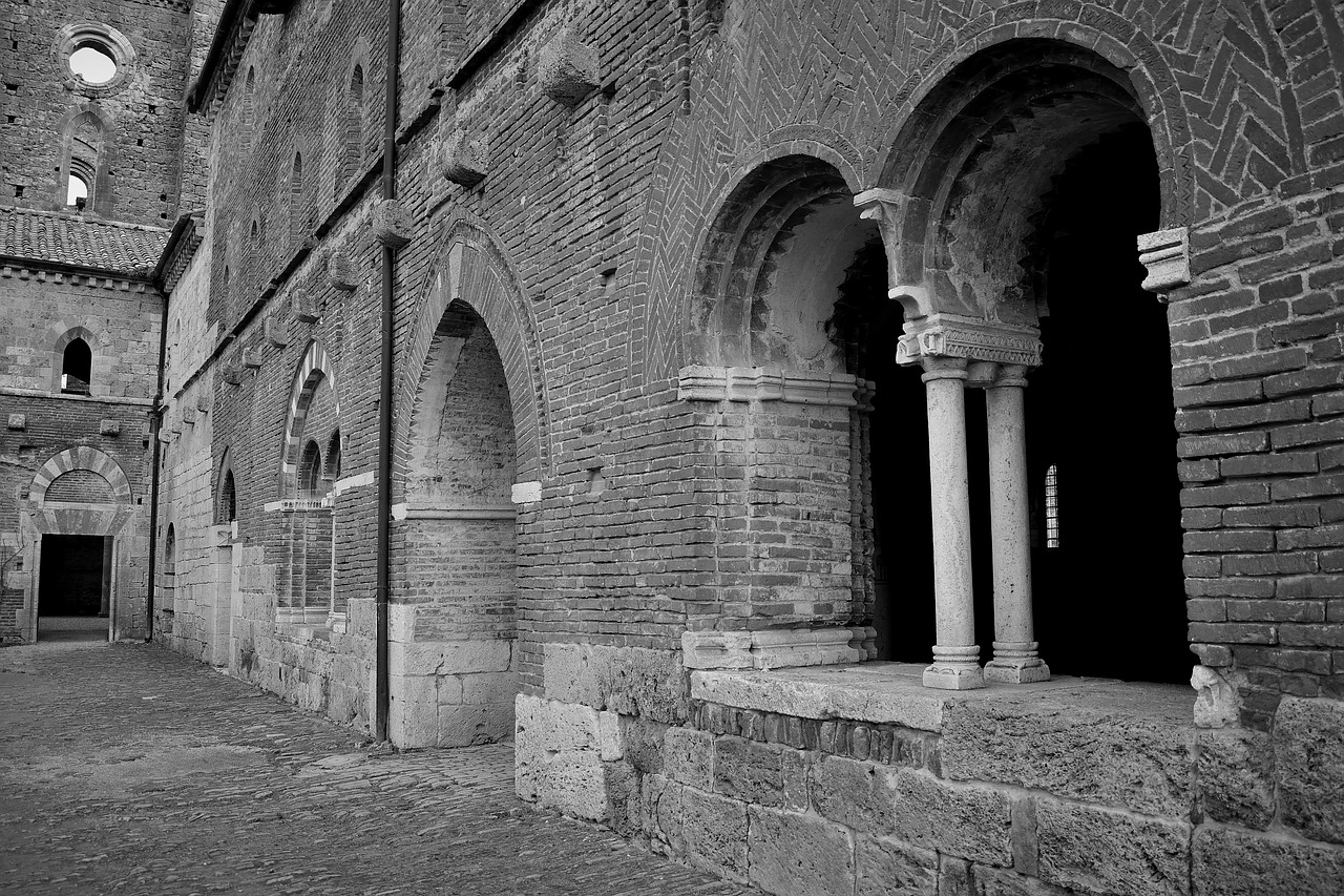 chiusdino siena abbey free photo