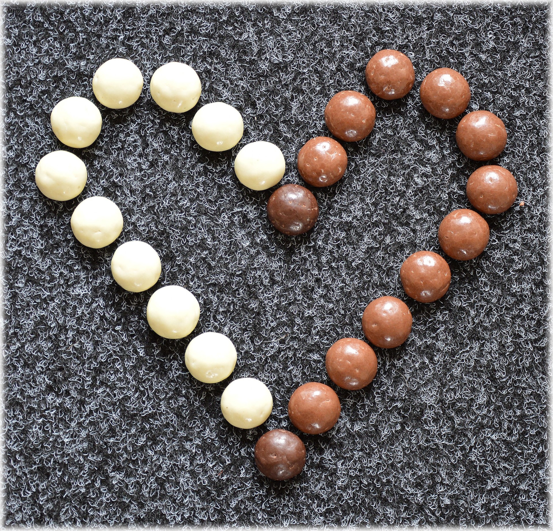 heart chocolate candy free photo