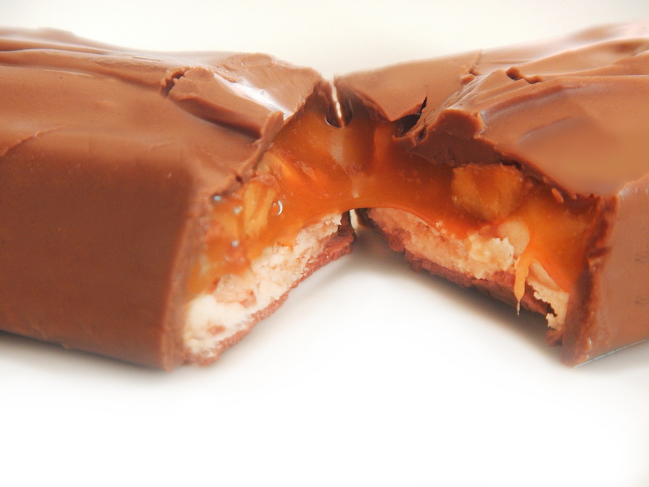 chocolate candy snickers free photo