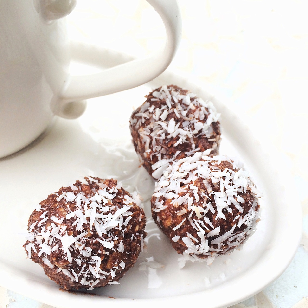 chocolate balls coffee break chocolate free photo