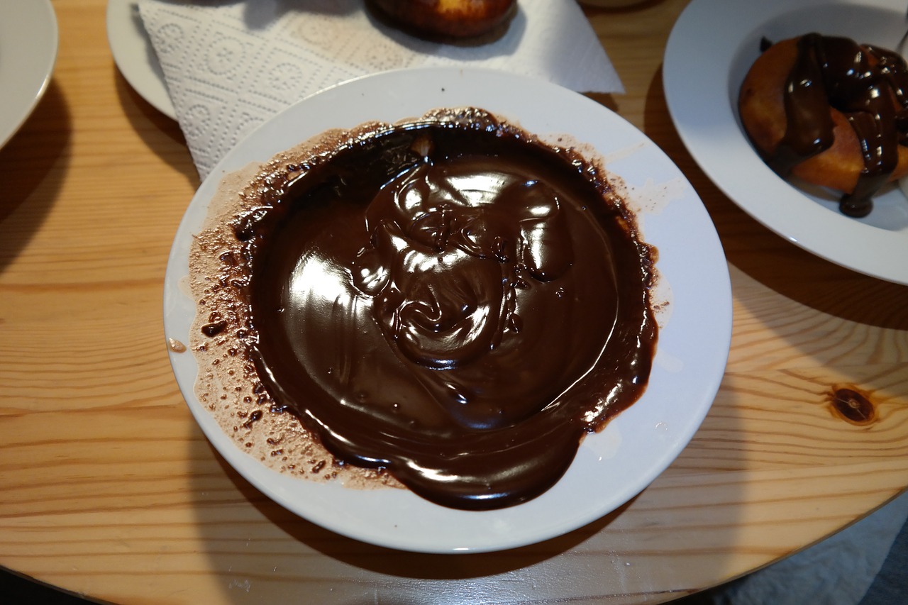 chocolate sauce sauce sweet free photo