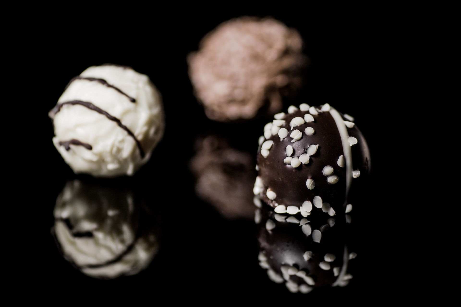 chocolate chocolatier sweets free photo