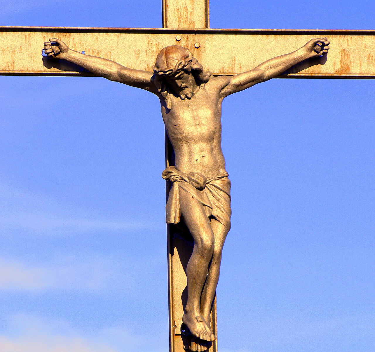 christ crucified iron free photo