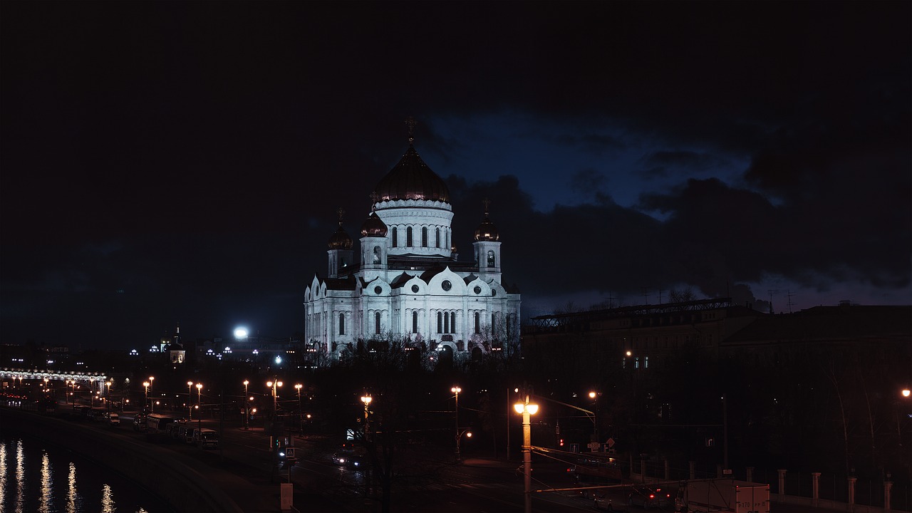 christ the savior cathedral moscow night city free photo