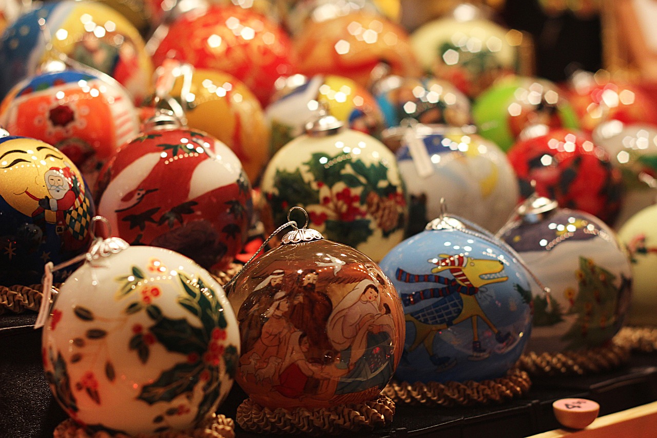 christmas balls decoration free photo