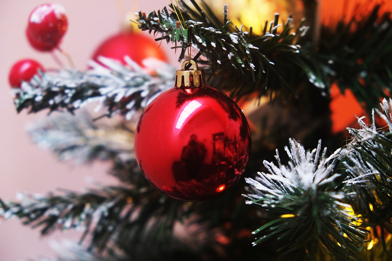 christmas bauble christmas red free photo