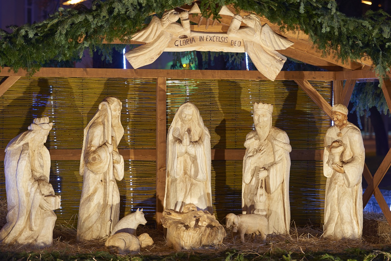 christmas nativity scene carved free photo
