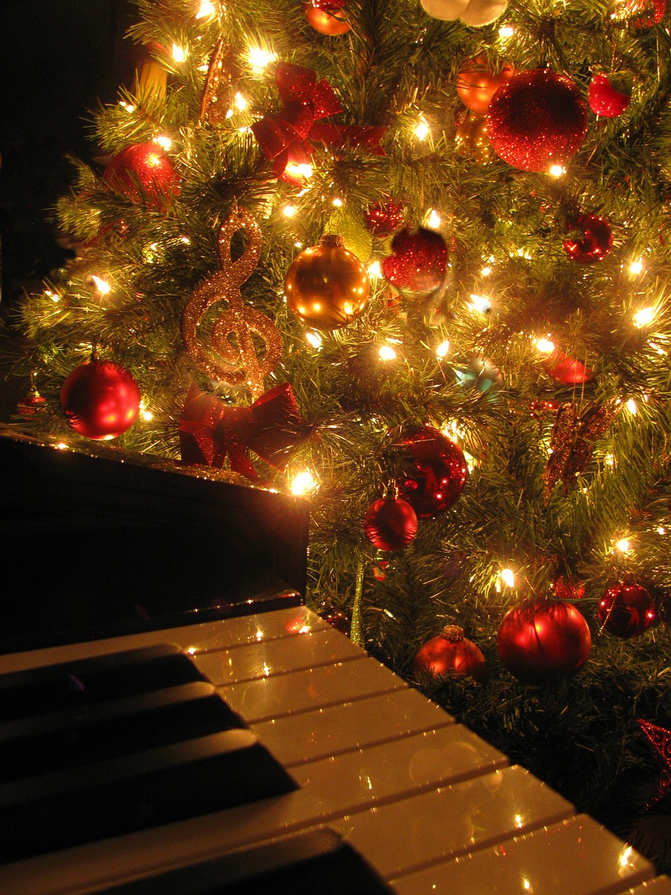 christmas music piano free photo