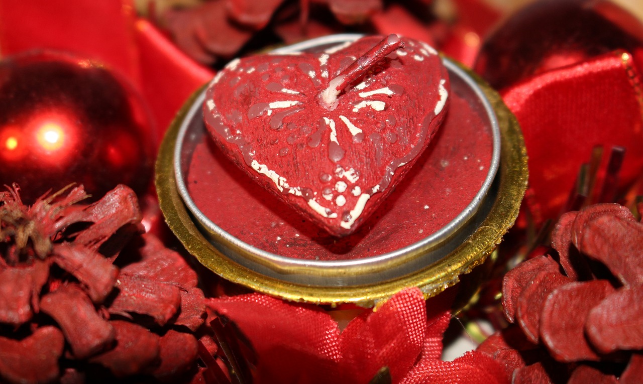 christmas heart trappings free photo